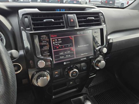 Certified 2022 Toyota 4Runner TRD Off-Road Premium AWD/4WD image 29