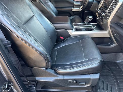 Used 2015 Ford F150 Lariat image 14