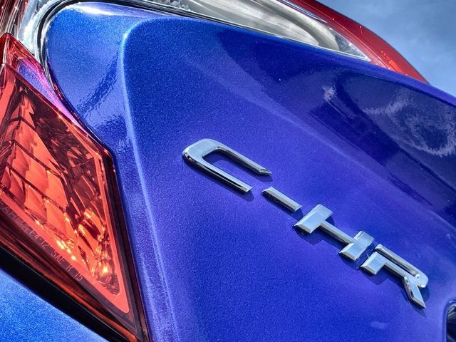 Used 2019 Toyota C-HR XLE FWD image 43