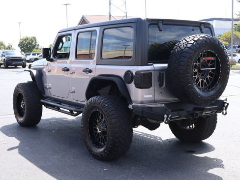 Used 2020 Jeep Wrangler Unlimited Sport AWD/4WD image 6