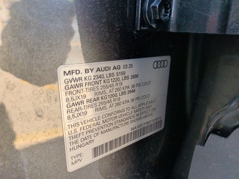 Used 2025 Audi Q3 2.0T Premium Plus w/ Premium Plus Package AWD/4WD image 42