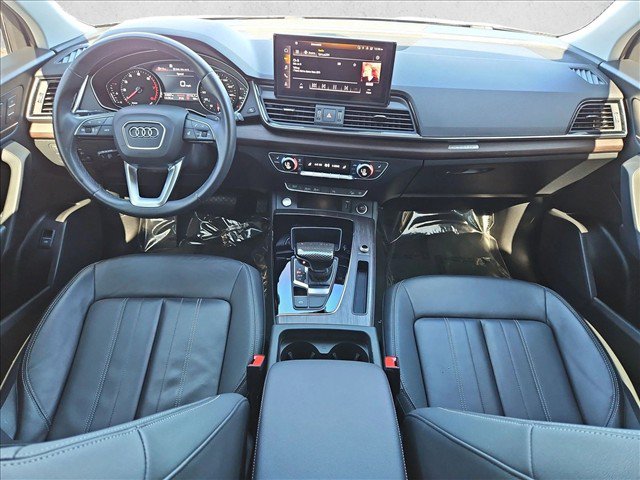 Used 2023 Audi Q5 2.0T Premium w/ Convenience Package AWD/4WD image 22