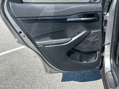 Used 2025 Kia Seltos S FWD image 21