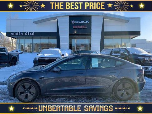 Used 2023 Tesla Model 3 Standard Range image 1