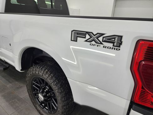 Used 2022 Ford F250 XLT w/ Black Appearance Package image 30