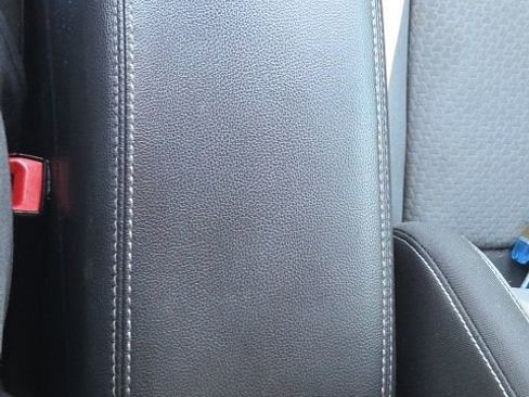 Used 2018 Ford Escape SE image 35