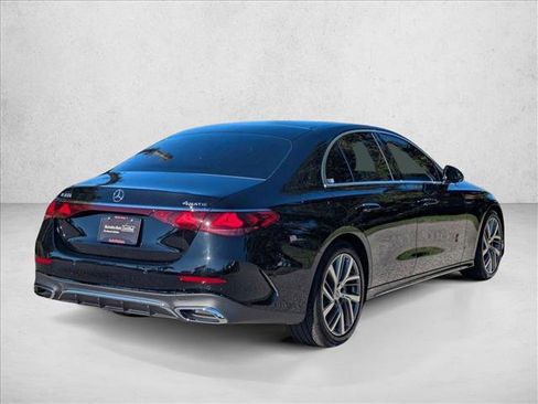 Certified 2025 Mercedes-Benz E 350 4MATIC Sedan image 5