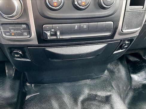 Used 2017 RAM 1500 Tradesman w/ Power & Remote Entry Group image 18