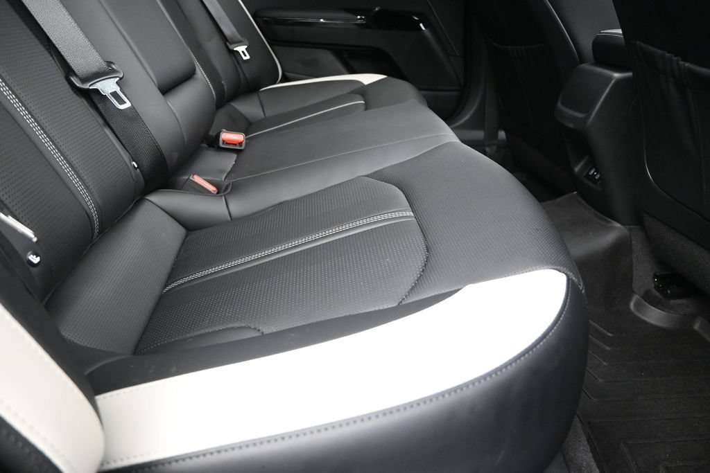 Used 2026 Kia K5 GT-Line w/ GT-Line Premium Package FWD image 22