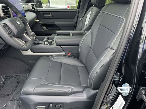 New 2026 Toyota Tundra Limited AWD/4WD image 29