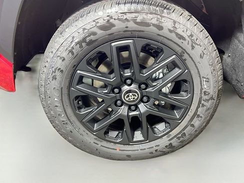 New 2026 Toyota Tundra Limited AWD/4WD image 10
