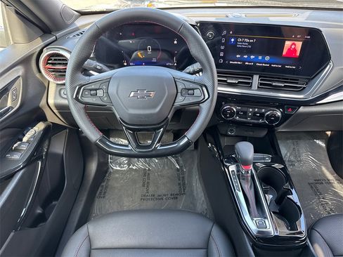 Used 2026 Chevrolet Trax RS image 22