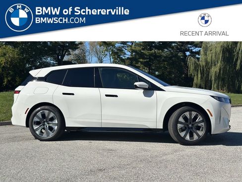 New 2026 BMW iX xDrive45 image 1