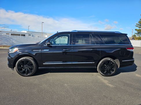 Used 2024 Lincoln Navigator L Reserve w/ Equipment Group 201A image 34