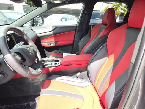 Used 2026 Lexus NX 350 F Sport w/ Accessory Package (Z1) image 19