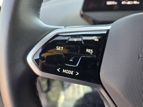 Used 2024 Volkswagen ID.4 S image 15