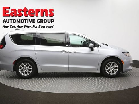 Used 2023 Chrysler Voyager LX FWD image 45