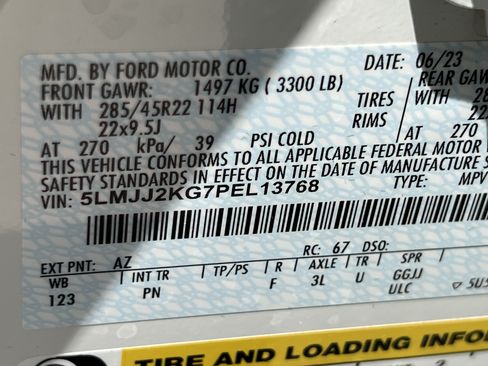 Certified 2023 Lincoln Navigator Reserve RWD image 34