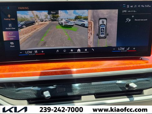 Used 2024 BMW ALPINA XB7 AWD/4WD image 36