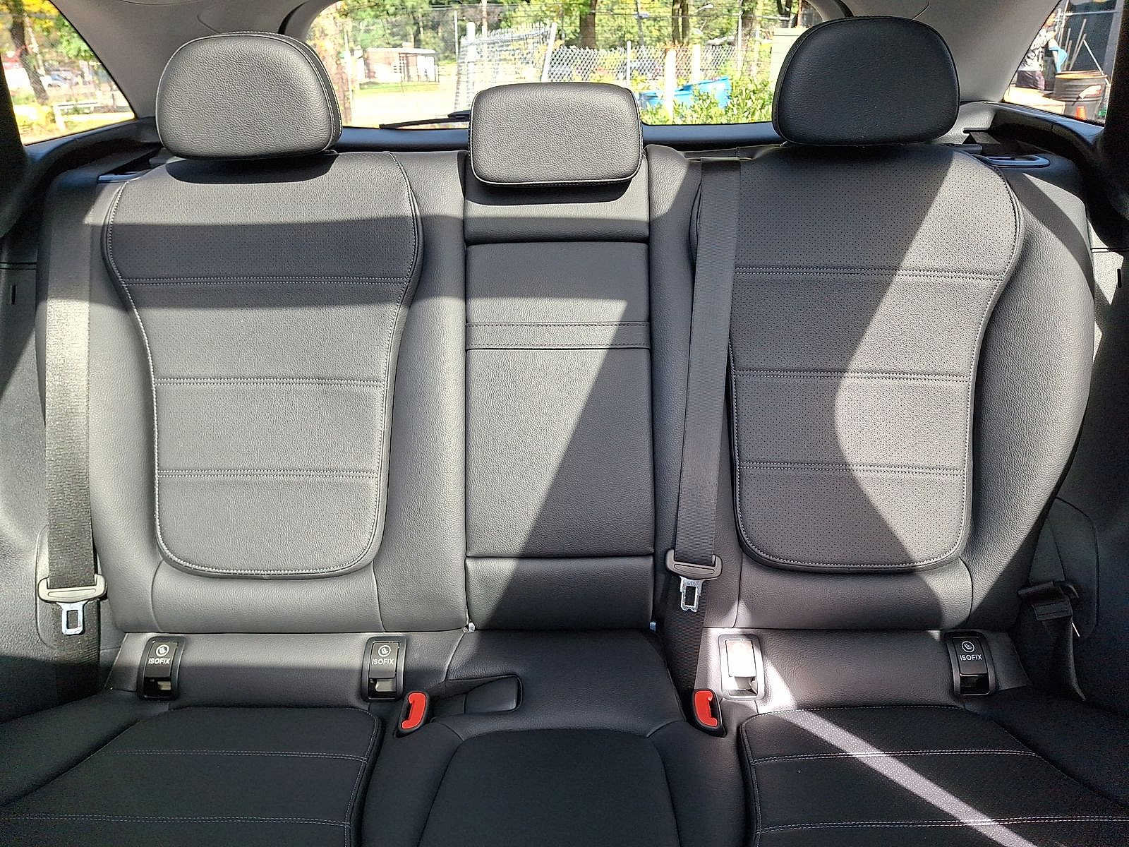 Used 2023 Mercedes-Benz GLC 300 4MATIC image 13