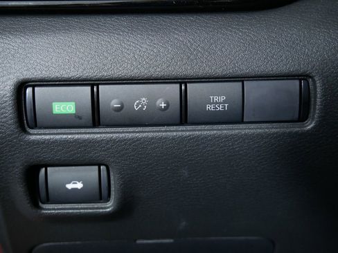 Used 2023 Nissan Sentra SV w/ All-Weather Package FWD image 24