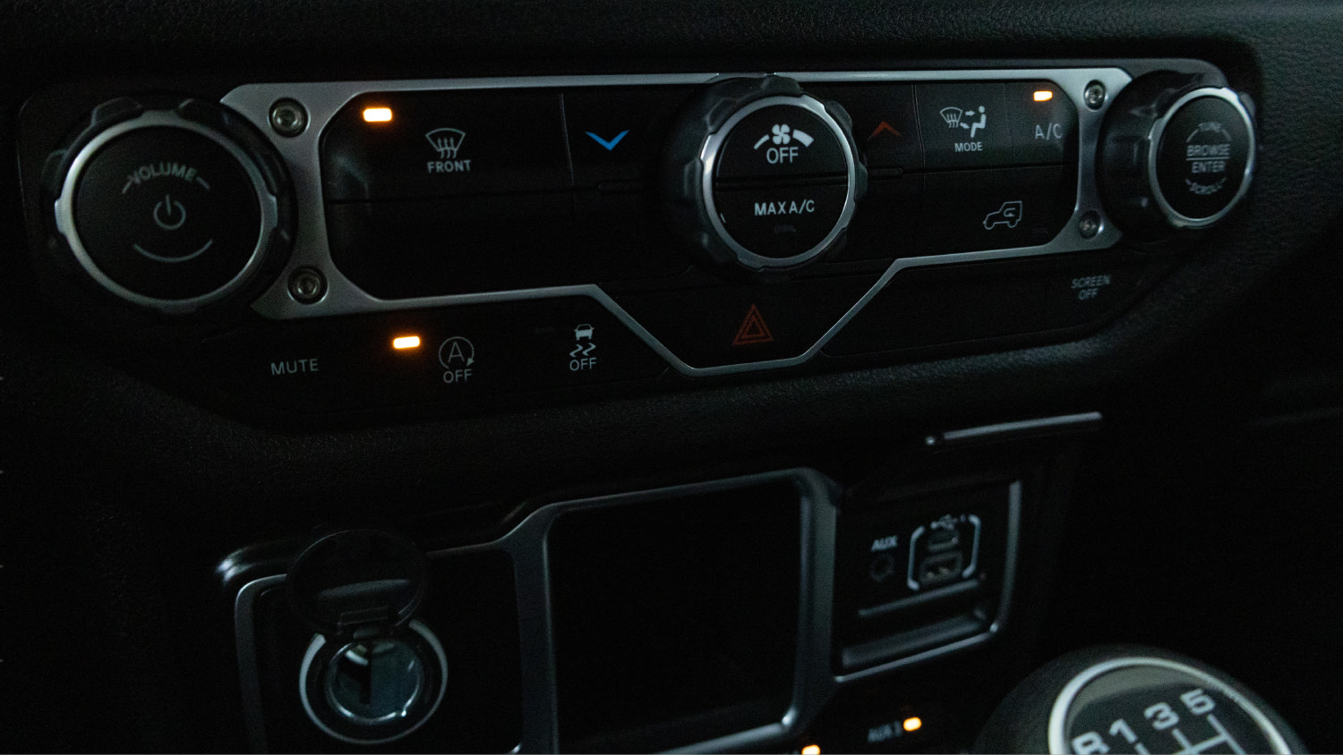 Used 2024 Jeep Wrangler Unlimited Sport AWD/4WD image 14