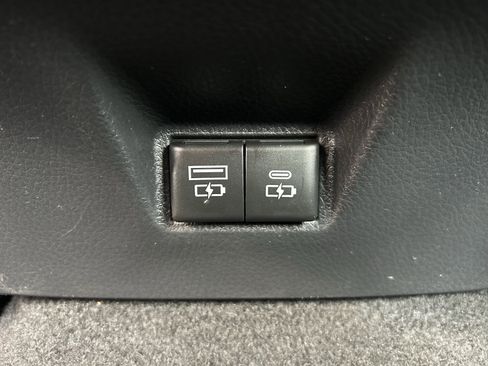 Certified 2025 Toyota Camry LE image 18