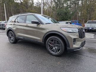 New 2026 Ford Explorer ST-Line w/ ST-Line Street Pack RWD video 2
