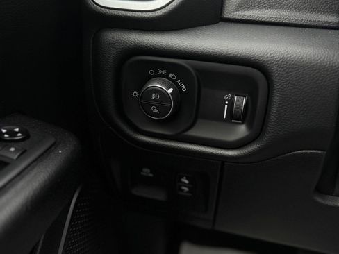 Used 2021 RAM 1500 Big Horn image 18