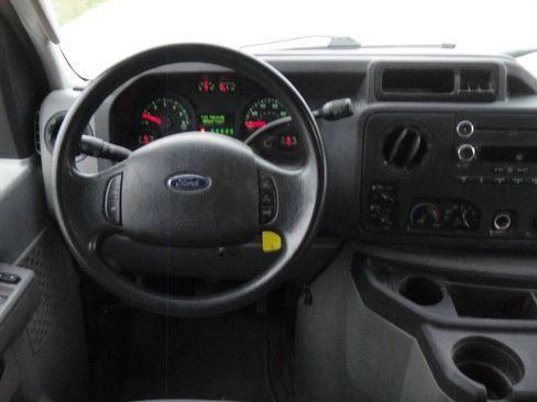 Used 2012 Ford E-350 and Econoline 350 XLT RWD image 10