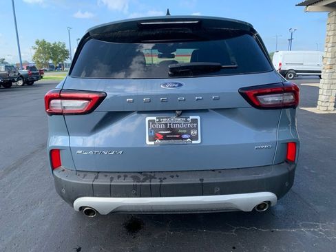 Used 2023 Ford Escape Platinum AWD/4WD image 4