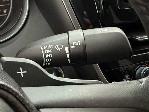 Used 2023 Toyota Camry SE w/ Convenience Package image 13