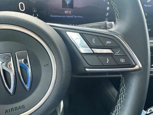 Used 2025 Buick Envision Preferred AWD/4WD image 20