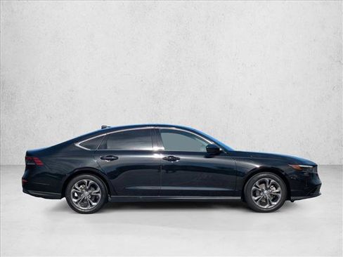 Used 2023 Honda Accord EX image 4