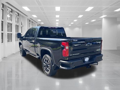 Used 2023 Chevrolet Silverado 2500 High Country AWD/4WD image 7