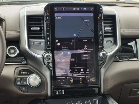 New 2026 RAM 1500 Laramie AWD/4WD image 18