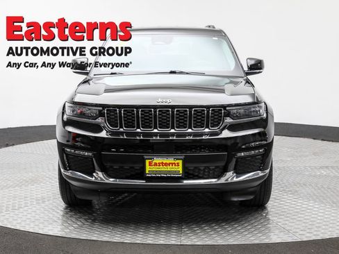 Used 2021 Jeep Grand Cherokee L Limited w/ MOPAR Finishing Package image 2