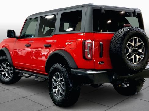 Used 2023 Ford Bronco Badlands image 11