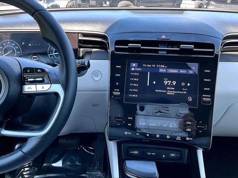 Used 2023 Hyundai Tucson SEL w/ Convenience Package image 6