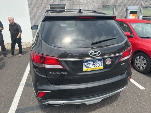 Used 2017 Hyundai Santa Fe SE w/ SE Premium Package 02 AWD/4WD image 9