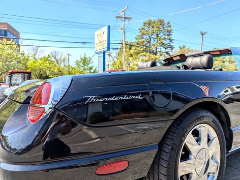 Used 2002 Ford Thunderbird image 51