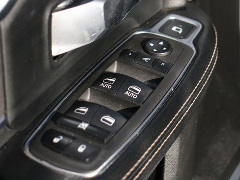 Used 2022 RAM 2500 Laramie w/ Night Edition image 16