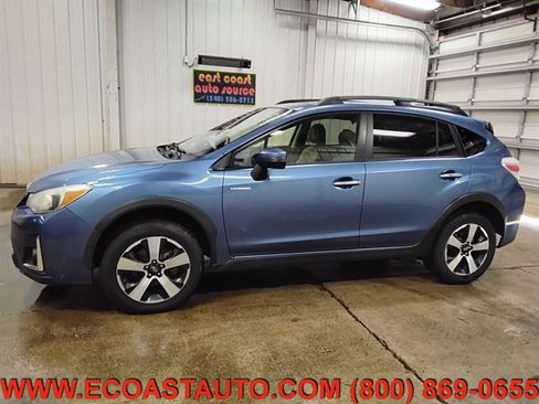 Used 2016 Subaru Crosstrek Touring AWD/4WD image 5