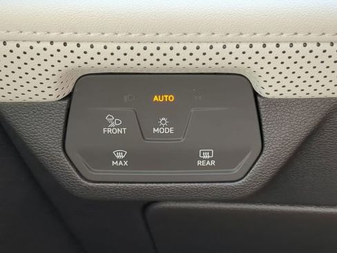 New 2026 Volkswagen Atlas Cross Sport SEL Premium R-Line AWD/4WD image 29