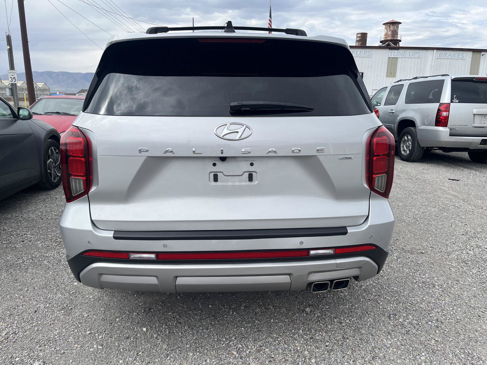 Used 2023 Hyundai Palisade Limited AWD/4WD image 5
