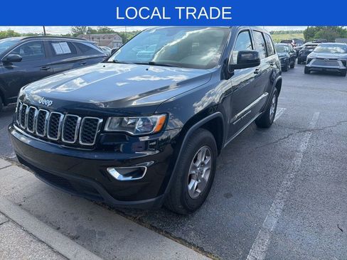 Used 2017 Jeep Grand Cherokee Laredo AWD/4WD image 1