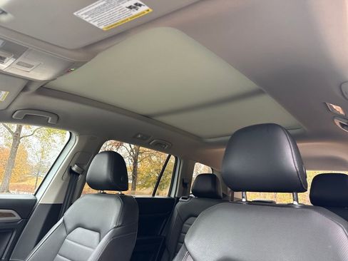 Used 2019 Volkswagen Atlas SEL Premium image 25