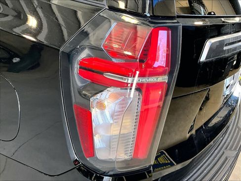 Used 2021 Chevrolet Tahoe High Country image 35