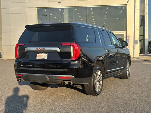Used 2024 GMC Yukon XL Denali RWD image 6
