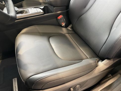 New 2026 Kia Sportage EX image 22